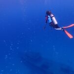 プーケットのラチャ島でダイビング