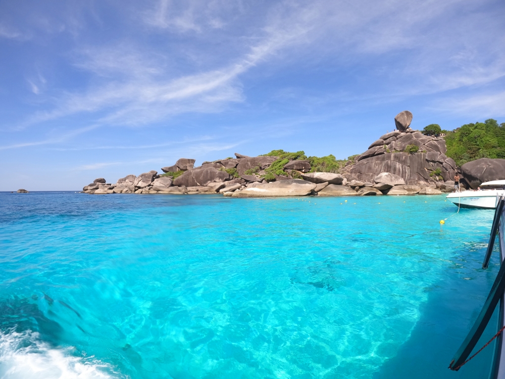 シミラン諸島でスキンダイビング