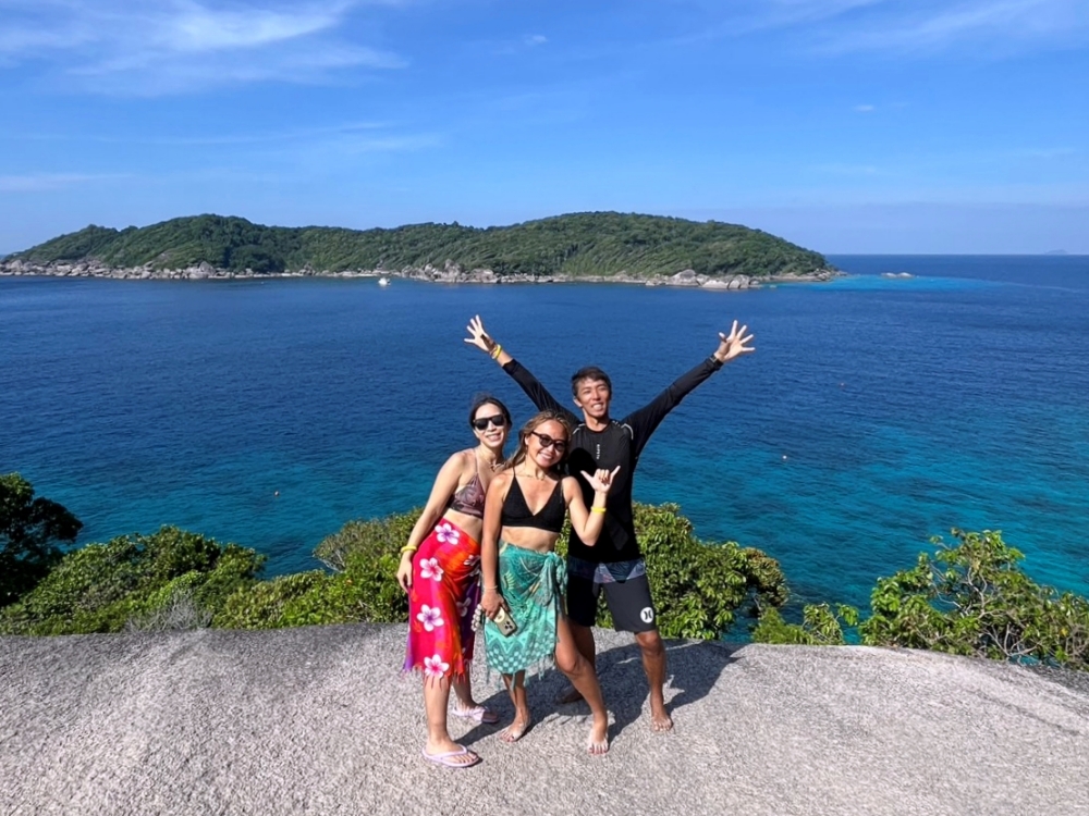 シミラン諸島でスキンダイビング