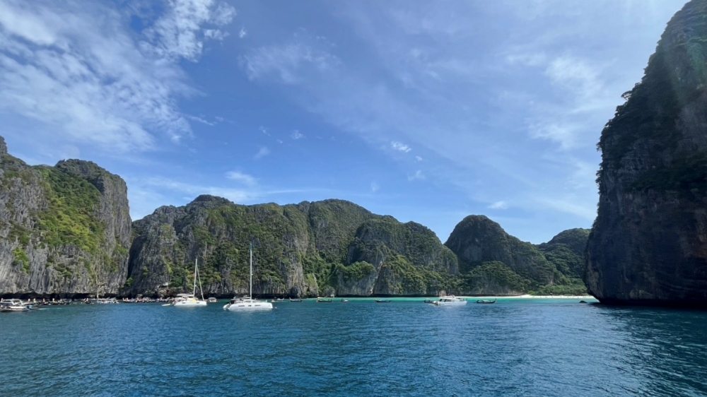 プーケットのピピ島でファンダイビング