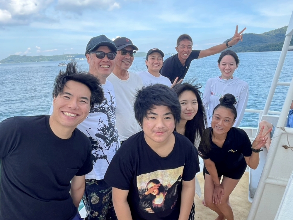 プーケットのラチャ島で体験ダイビング