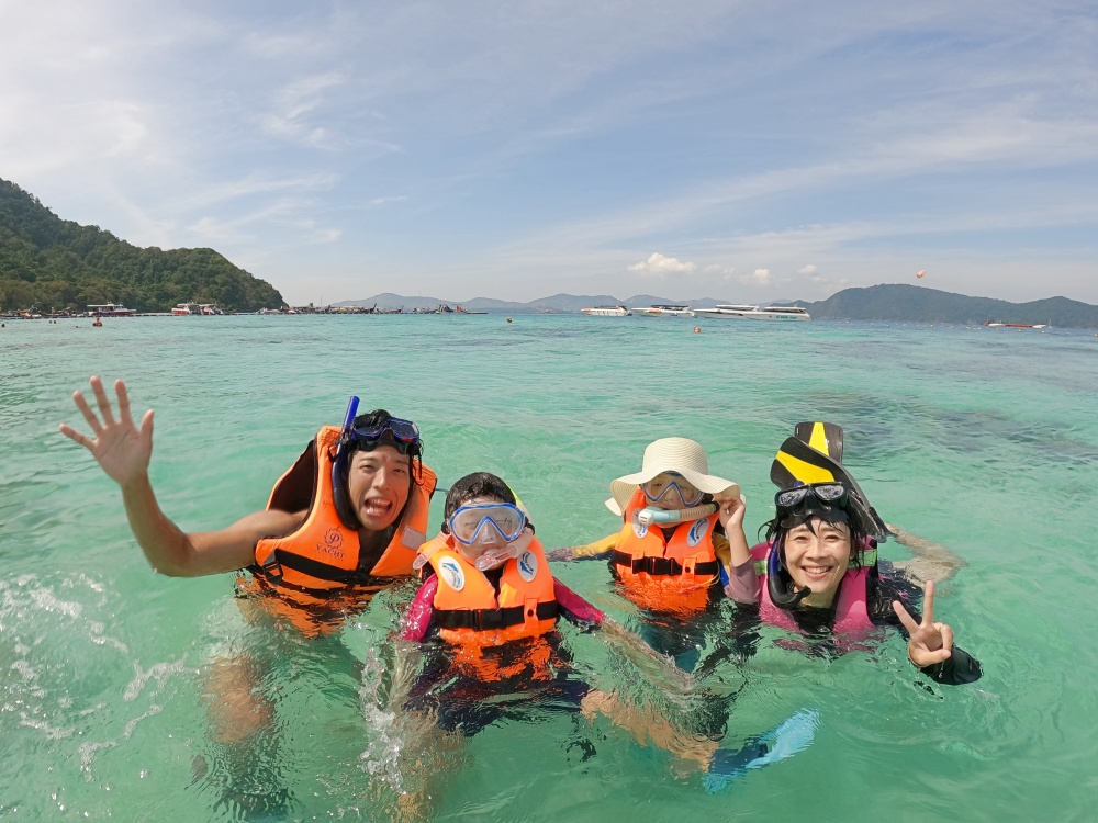 ラチャ+コーラル島　日本人インストラクターの同行シュノーケリングツアー