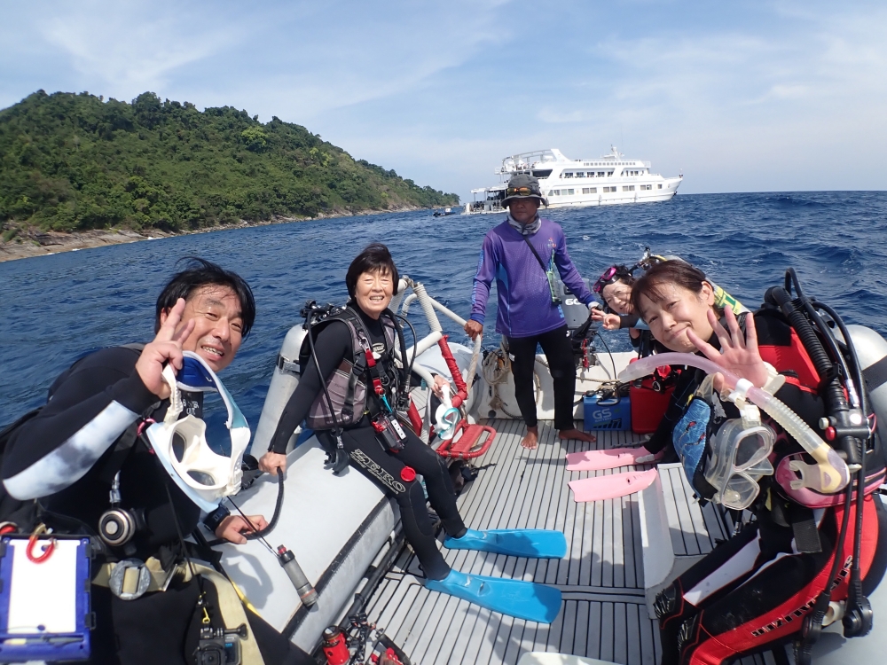 シミランクルーズでダイビング