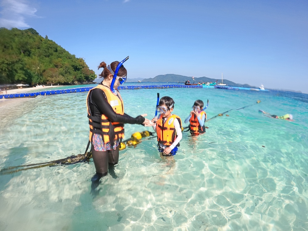 コーラル島バナナビーチ　シュノーケリングツアー