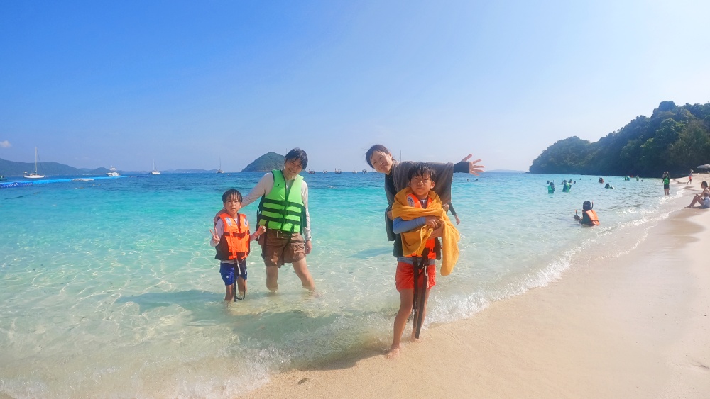 コーラル島バナナビーチ　シュノーケリングツアー