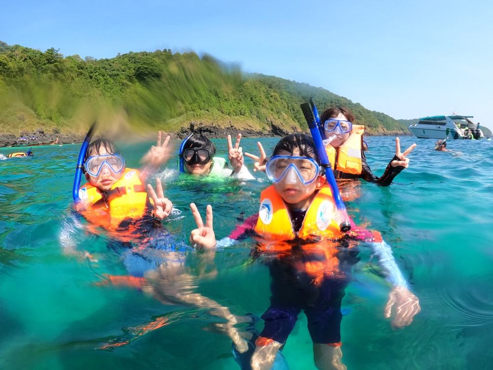 コーラル島バナナビーチ　シュノーケリングツアー