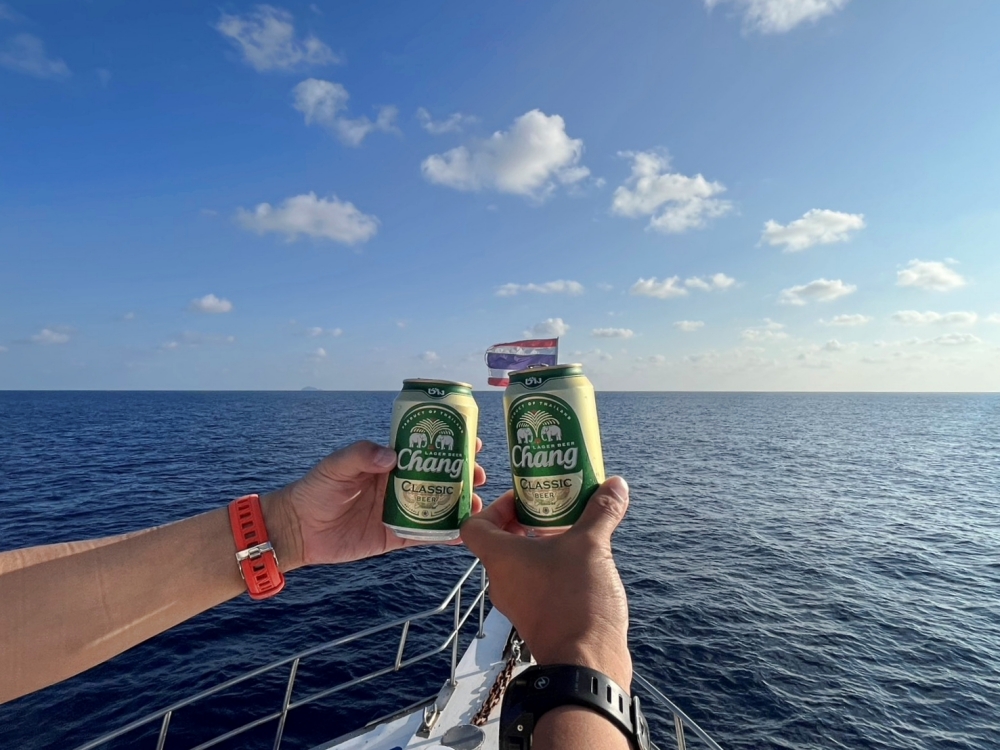 シミランクルーズでダイビング