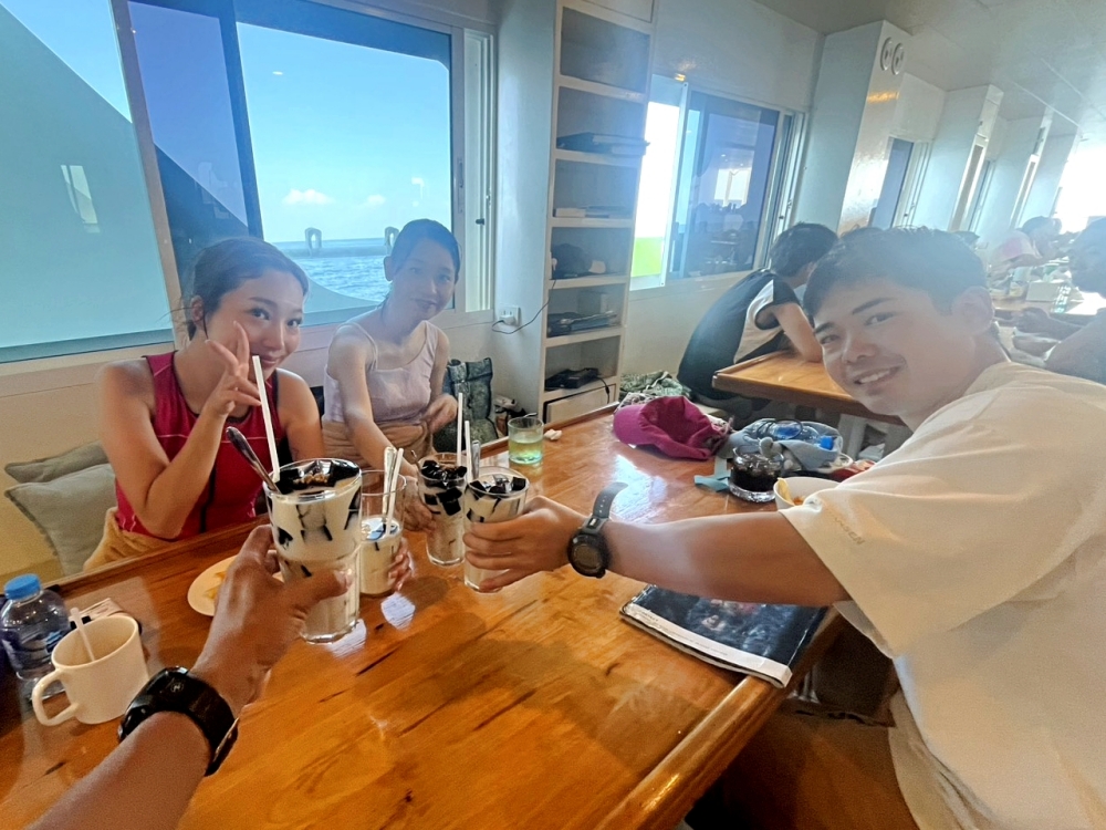 シミランクルーズでダイビング