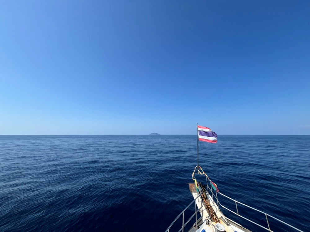 スキューバプロショップ御一行様とシミランクルーズダイビング