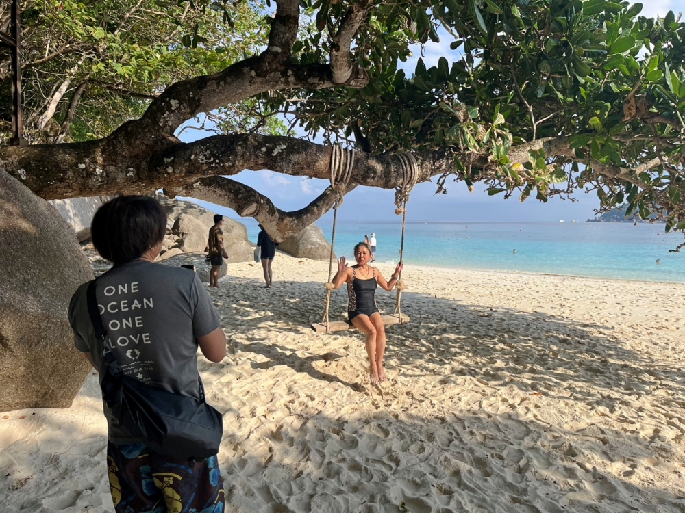 スキューバプロショップ御一行様とシミランクルーズダイビング