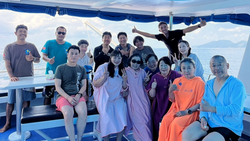 スキューバプロショップ御一行様とシミランクルーズダイビング