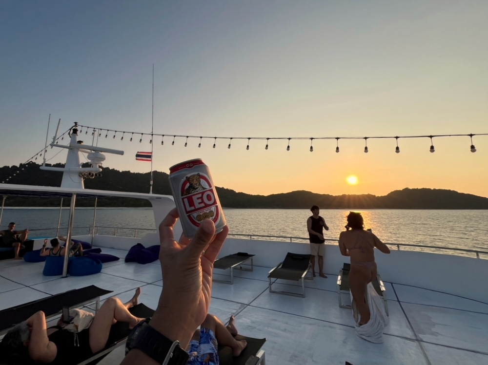 シミランクルーズでダイビング